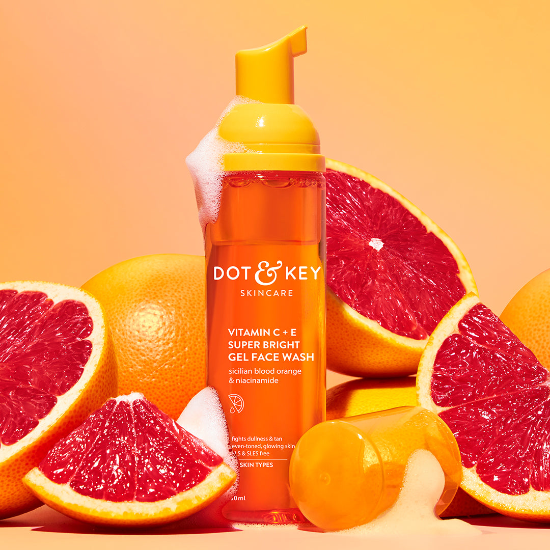 Dot & Key Vitamin C Super Bright Foaming Face Wash (80 ml) – photo 1