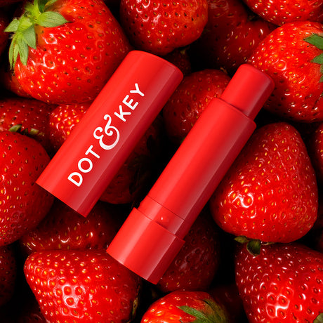 Dot & Key Barrier Repair Hydrating Lip Balm SPF 50+ PA+++ (4.5 g)