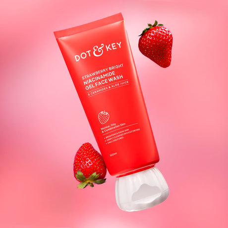 Dot & Key Strawberry Bright Niacinamide Gel Face Wash (100ml)