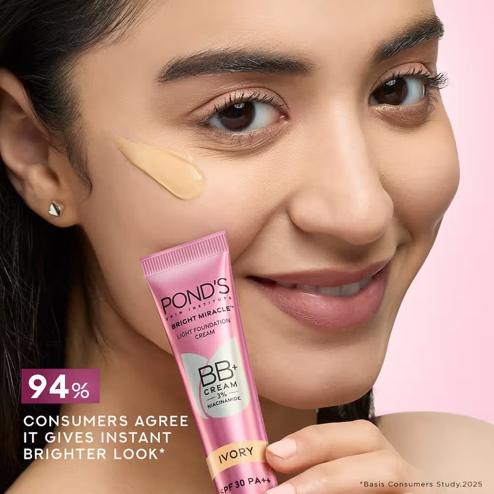 Pond's Bright Miracle BB+ Cream with 3% Niacinamide, SPF 30 PA++ – Ivory (18 g) – image 3