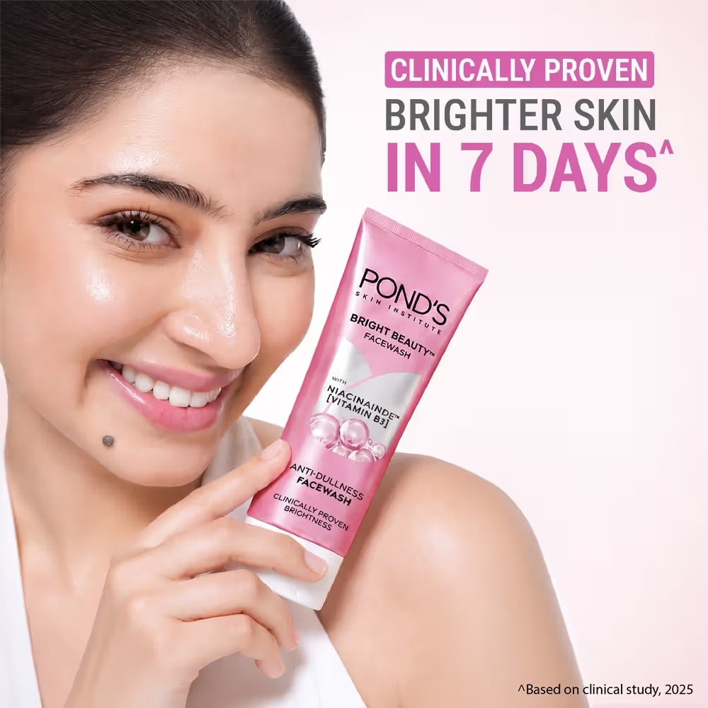 Pond's Bright Beauty Anti-Dullness Facewash with Niacinamide (100 g) – image 2